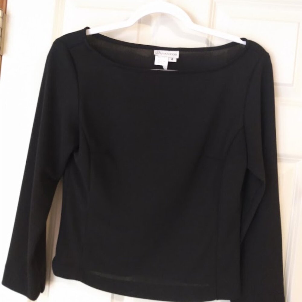 Gantos: Long sleeve woman's stretch black top. Size 4. 100% Polyester.